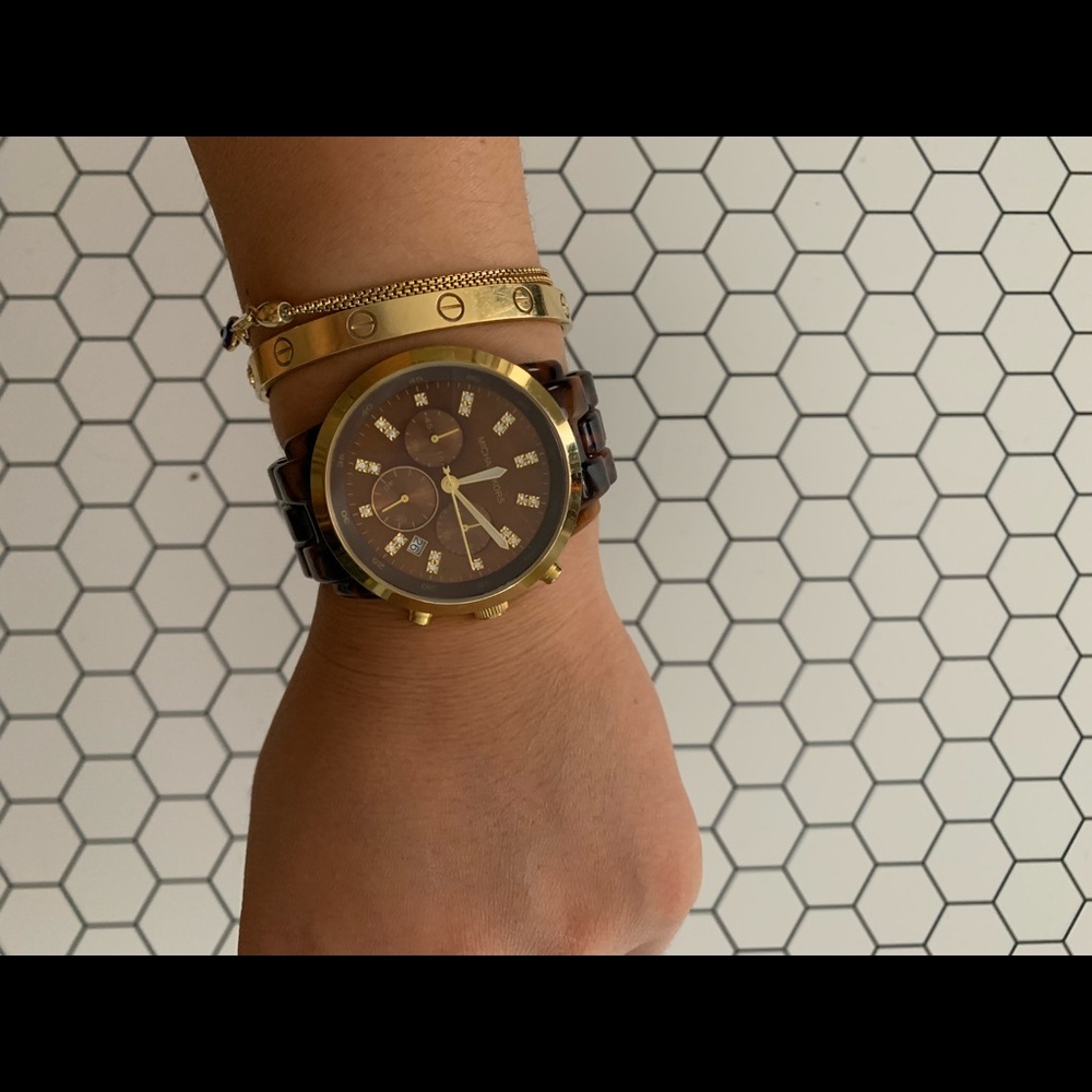 MK watch